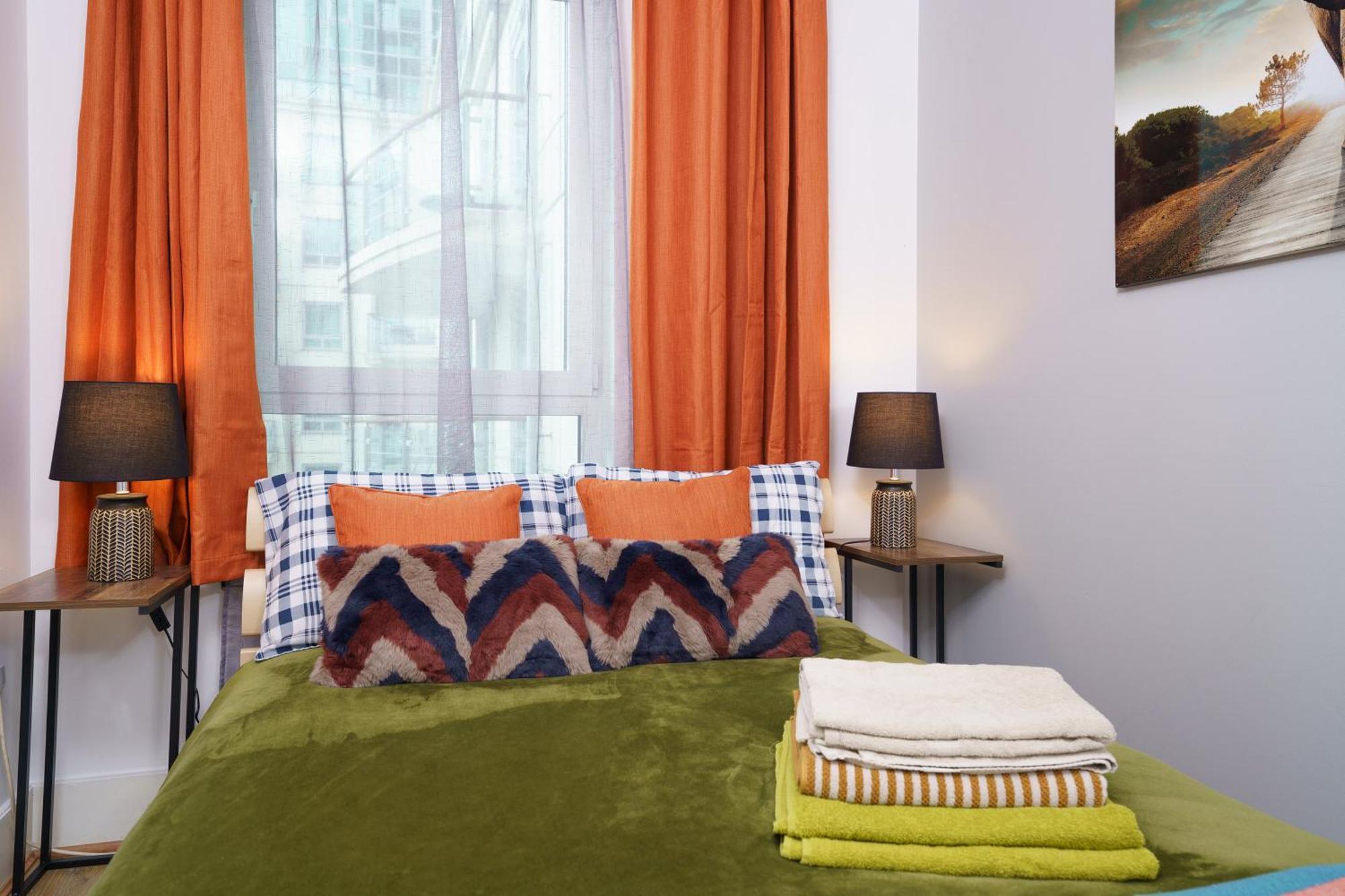 شقة St George Wharf لندن المظهر الخارجي الصورة